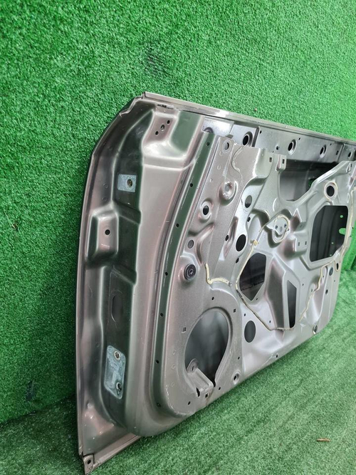 Дверь передняя правая Audi A4 B7 (2004-2009)