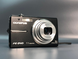 Olympus FE-240