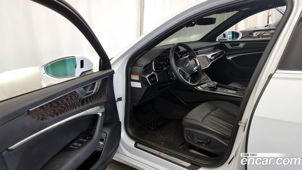 Audi A6 (C8) 45 TFSI Premium (08.2022)