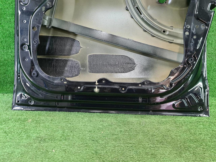 Дверь передняя правая Genesis GV80 (2020-н.в.)