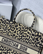 Christian Dior Book Tote 42 cm