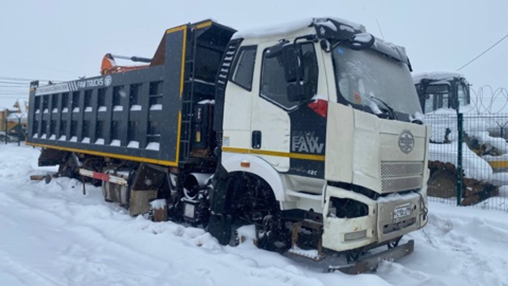 Автомастер 6589* на шасси FAW J6 6x4 Самосвал 658983 (Дизельный, 11,0 л, 390 л.с., МТ)