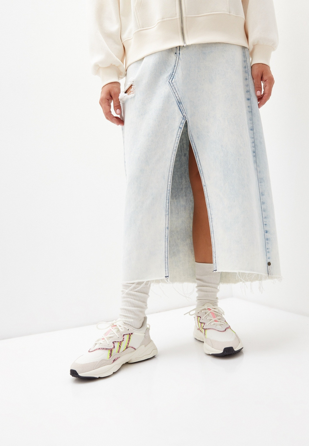 Кроссовки женские adidas Originals OZWEEGO W