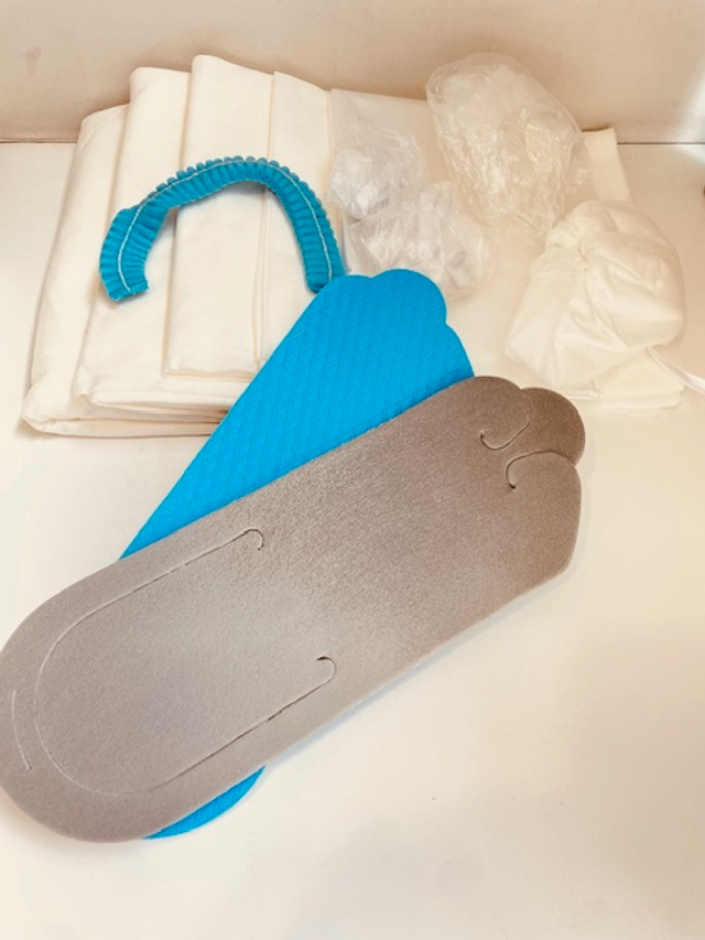 Комплект для талассотерапии женский одноразовый с тапочками