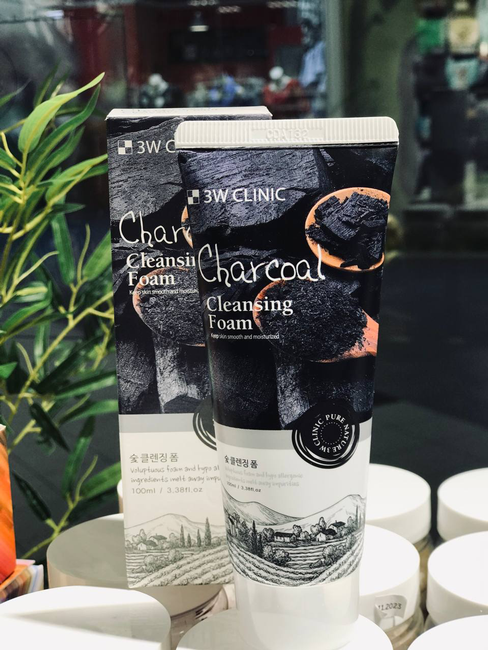 3W Clinic пенка для лица Charcoal Cleansing Foam, 100 мл, 100 г