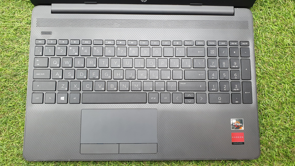 Игровой HP Ryzen 3/8 Gb/Radeon 620 2ГБ/FHD