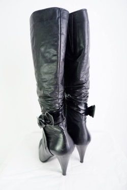 Сапоги Паяна на каблуке, 38 размер