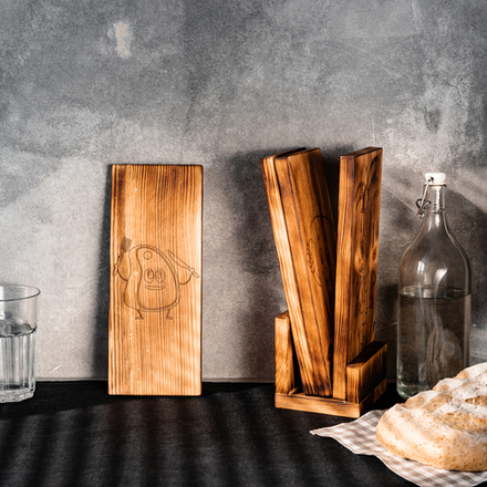 Деревянные разделочные доски 4 шт. на подставке из сибирского кедра RDN8