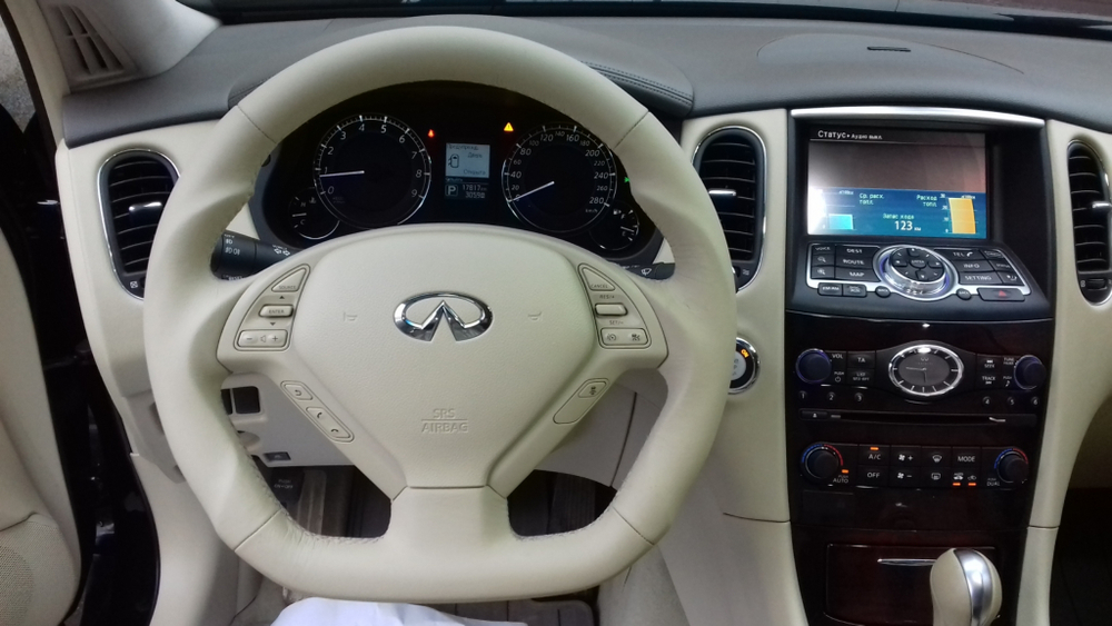 Руль ver.1 Infiniti QX50 EX35 EX37 EX25 G35 G37 бежевый
