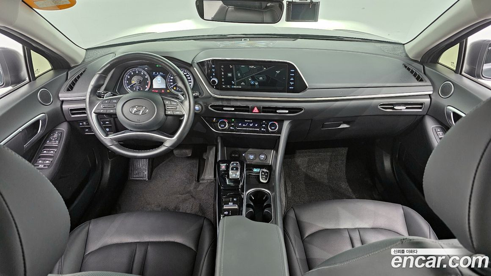 Hyundai Sonata (DN8) 2.0 (04.2021)