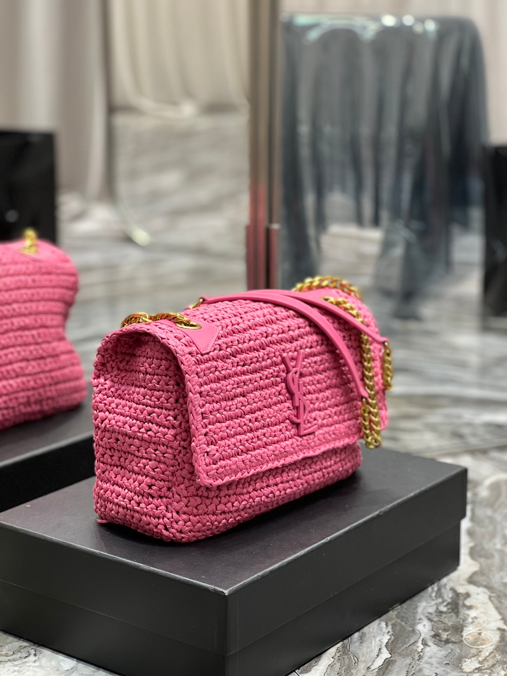 Saint Laurent Niki 28 cm