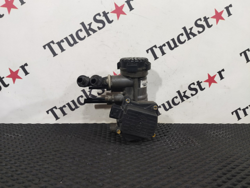 Кран управления тормозами прицепа 2020г