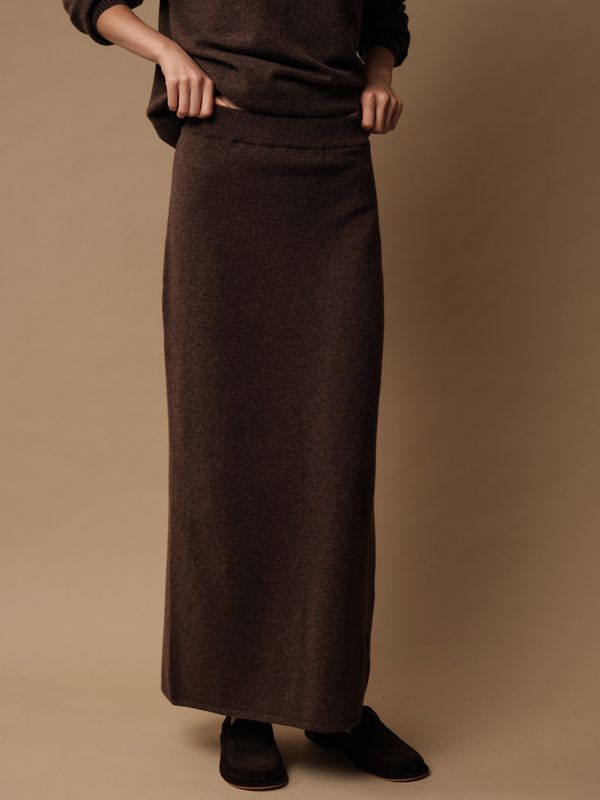 S0423-8100 Юбка женская шоколадный dbr