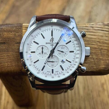 Часы Breitling