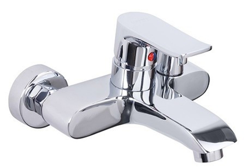 LF83234 Смеситель для ванны с кор. изливом