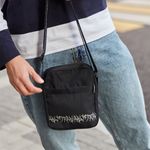 Сумка на плечо BRAUBERG COMPACT с карманом, черная с принтом, 23х17х5 см, 271686