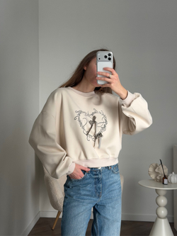 Свитшот Купидон бежевый