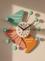 Настенные часы AstroPetal / Звёздный Лепесток – стиль Mid-Century, 40 см, полимер и латунь