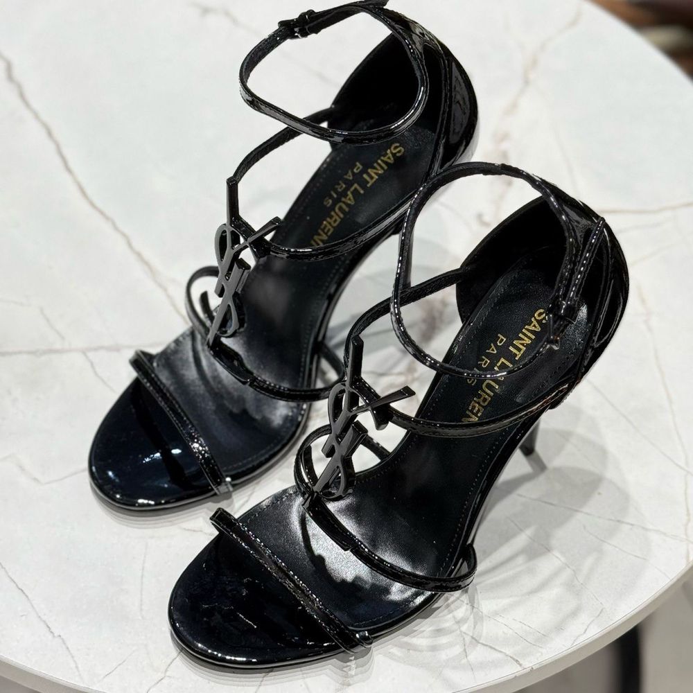 Шорты Yves Saint Laurent