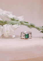 Кольцо «Мозаик» раф прямоугольный с зеленым турмалином и ромбом белый циркон  c чернением