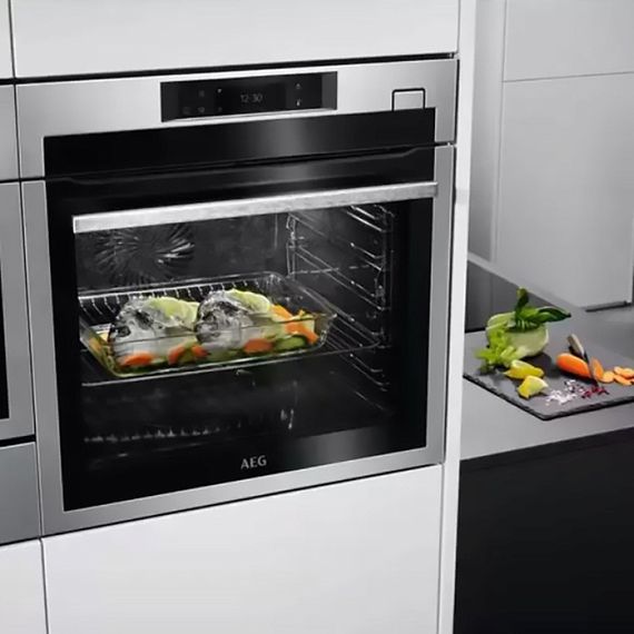 Духовой шкаф AEG BSE778380M