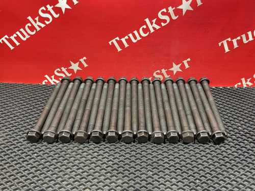 Комплект болтов ГБЦ 2019г