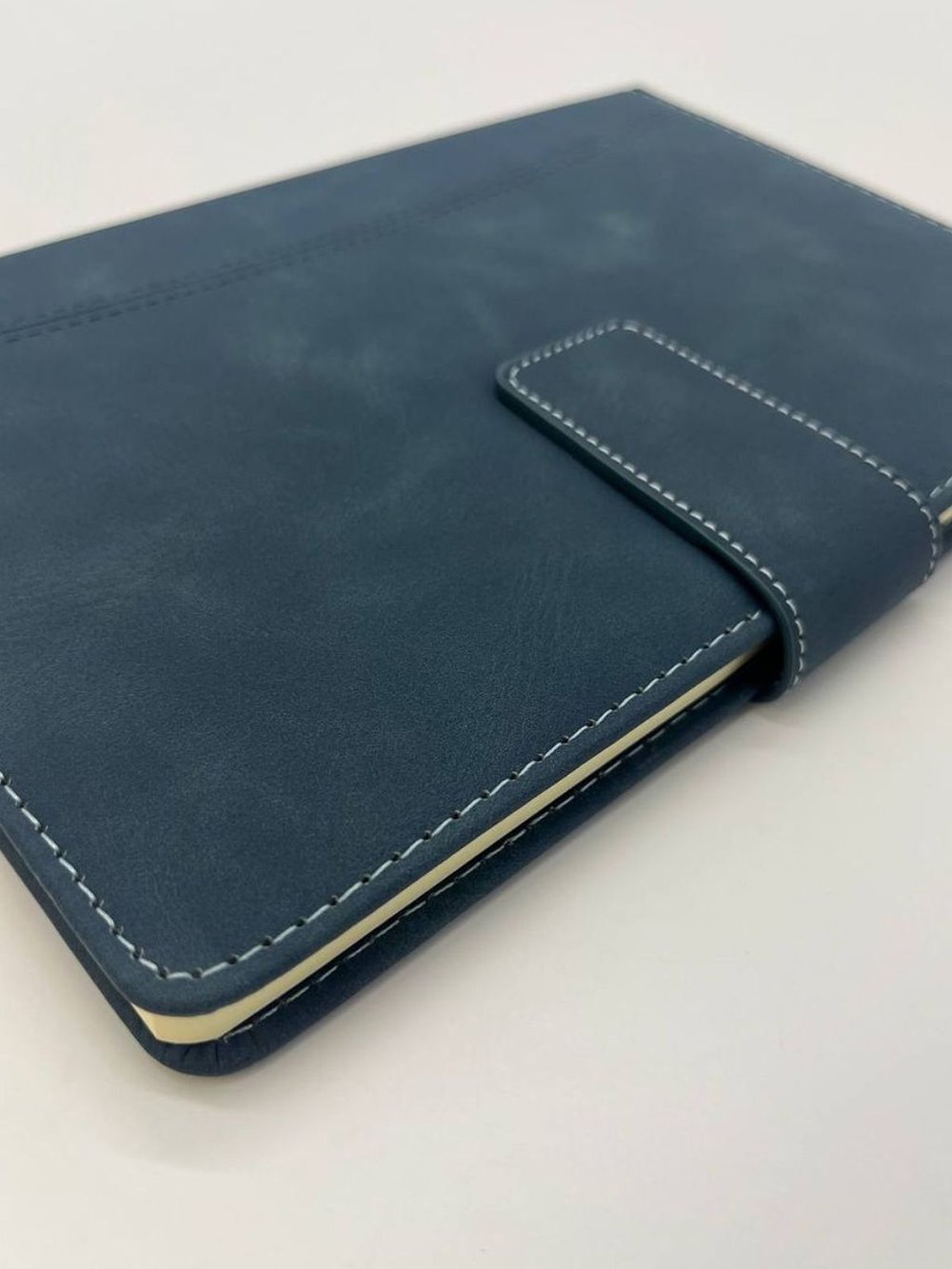 Блокнот с магнитной застежкой A5 96 листов темно-бирюзовый (462-3-xD07)