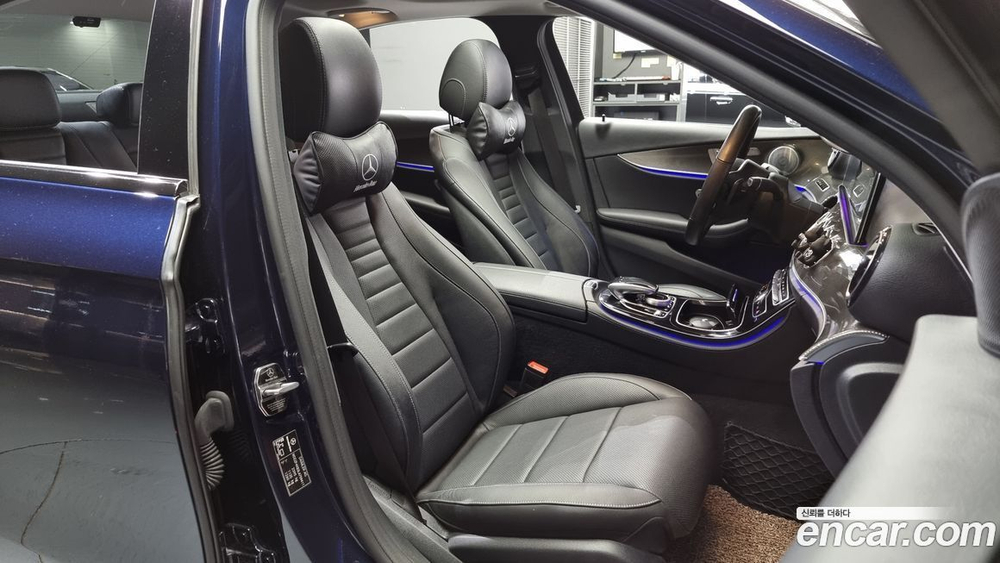 Mercedes-Benz E-Class W213 E300 4MATIC AMG Line (08.2020)