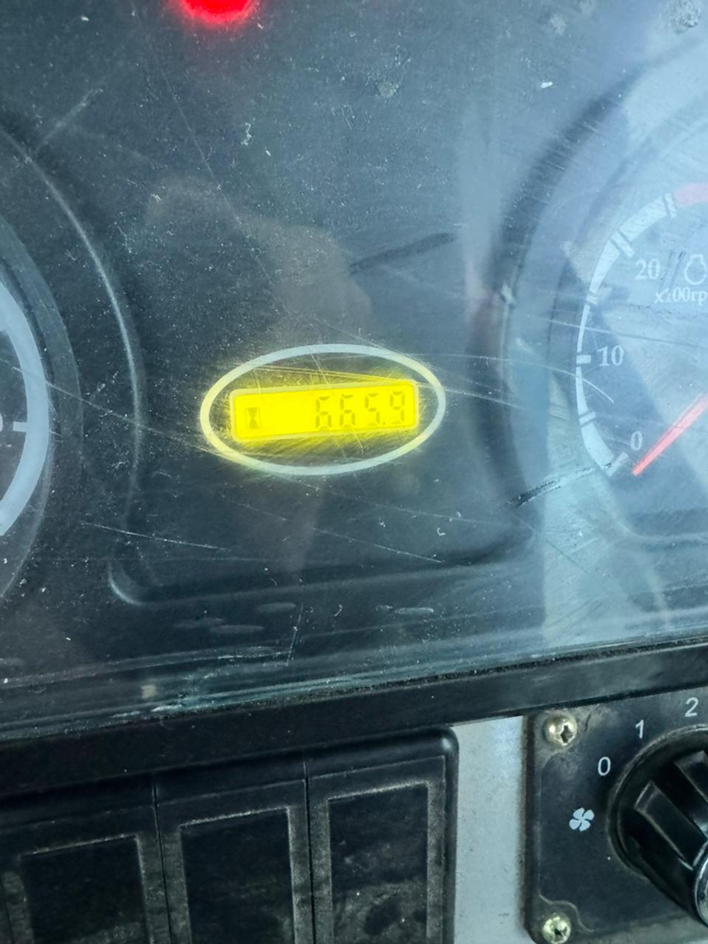 SHANMON 388 Экскаватор-погрузчик 388Y (Дизельный, 4,8 л, 102 л.с., АТ)