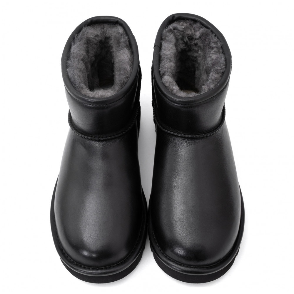 UGG Classic Mini II Leather Black