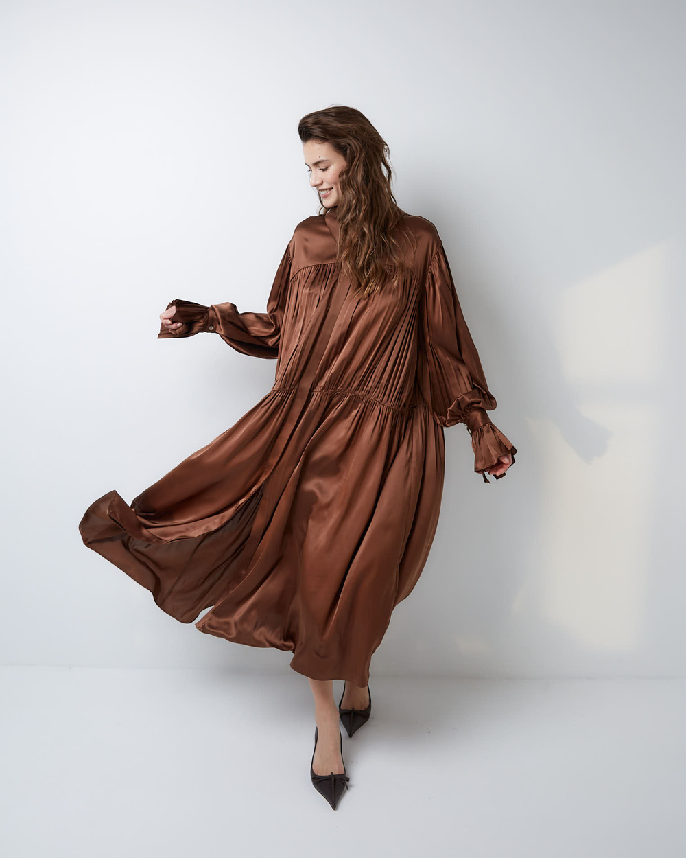 Платье-рубашка макси из шелка Берберри шоколадный