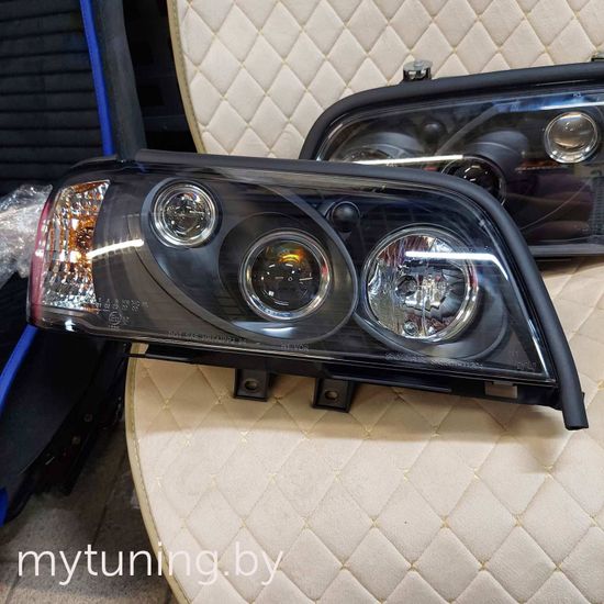 Передние фары Mercedes C W202 black