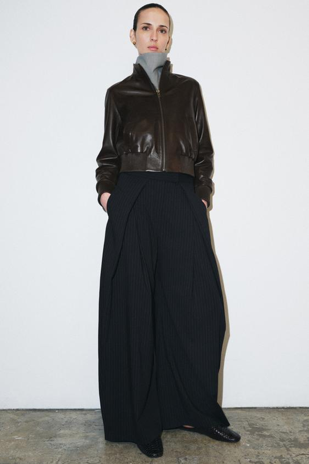 ZARA БРЮКИ WIDE LEG С ЗАЩИПАМИ — ZW COLLECTION, ПОЛОСКИ