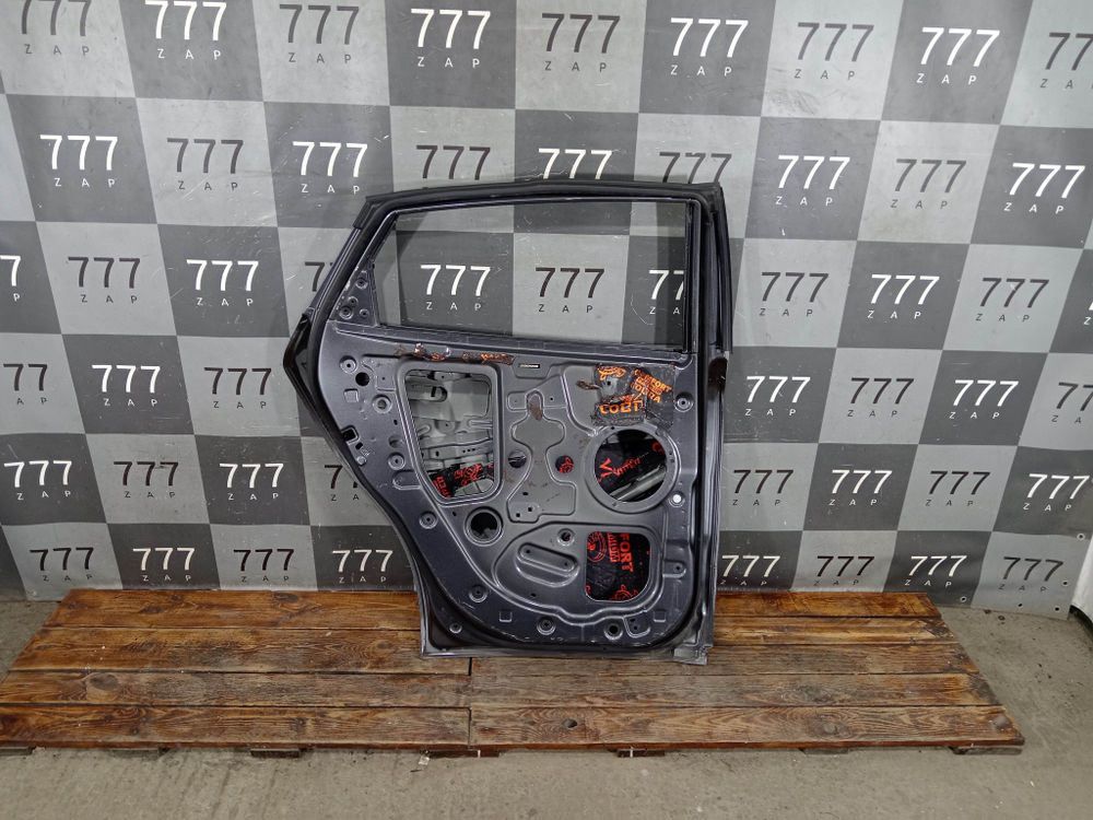 Дверь задняя левая Changan UNI-V 22-нв Б/У Оригинал C281F2701030800AA