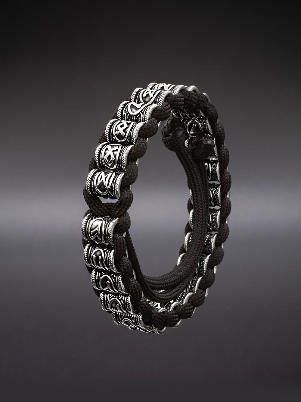 Браслет Футарк из серебра 925 пробы на завязках скандинавия