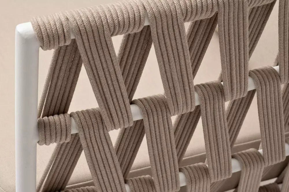 "Диего" диван 2-местный плетеный из роупа, основание дуб, каркас алюминий светло-серый (RAL7035) муар, роуп бежевый круглый, ткань бежевая 052