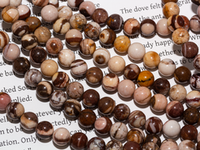 Нить бусин из яшмы 6,8мм