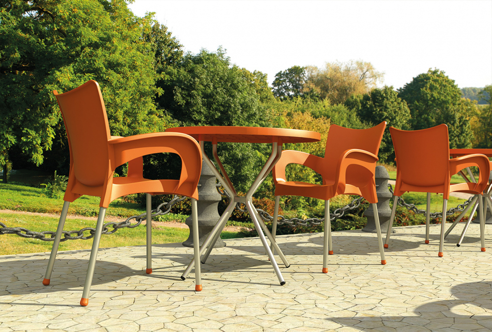 Стол пластиковый Siesta Contract Poppy 80, оранжевый