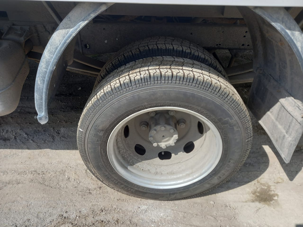 GAZ GAZELLE BUSINESS Промтоварный 172451 (Бензин/Газ, 2,7 л, 107 л.с.)