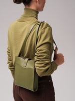 Женская кожаная сумка кросс-боди DBR 30919 зеленая водоросль