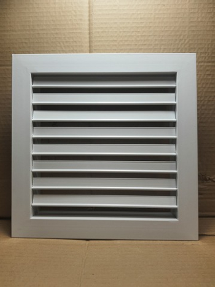 Решетка 150*150 ВР-К вентиляционная регулируемая 150*150мм АКЦИЯ title=