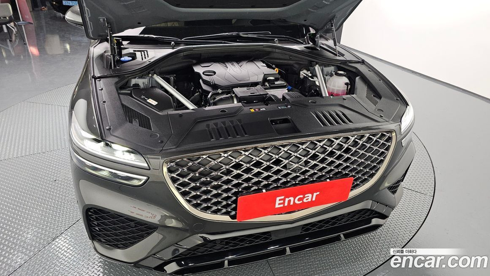 Genesis GV70 2.5T Бензин 2WD (07.2023)