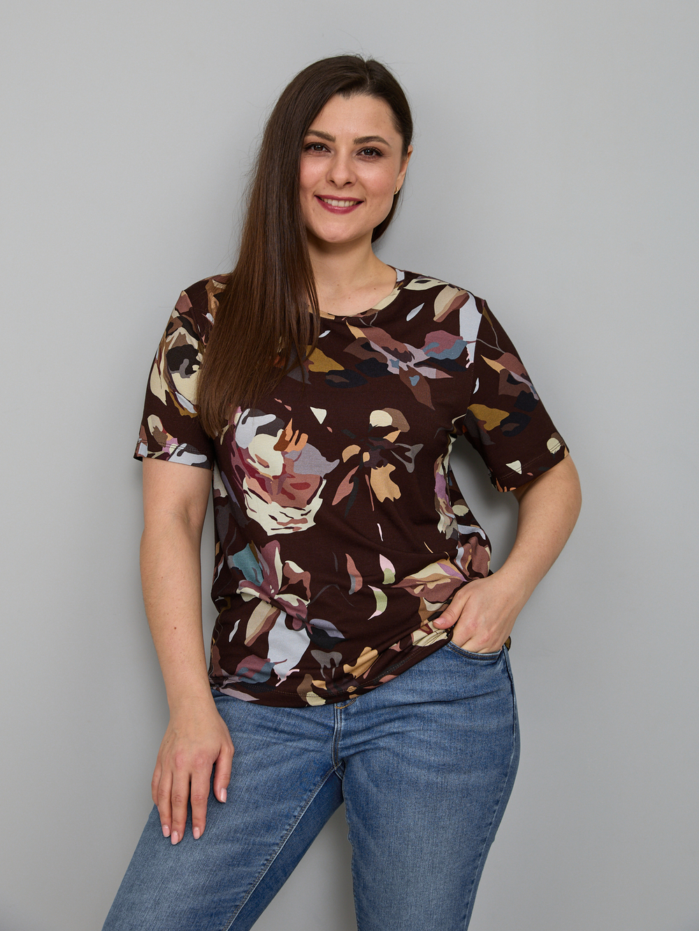 Футболка Фв-107/коричневый-цветыабстракция