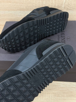 Кроссовки Valentino