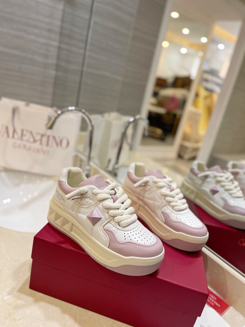 Valentino Sneaker