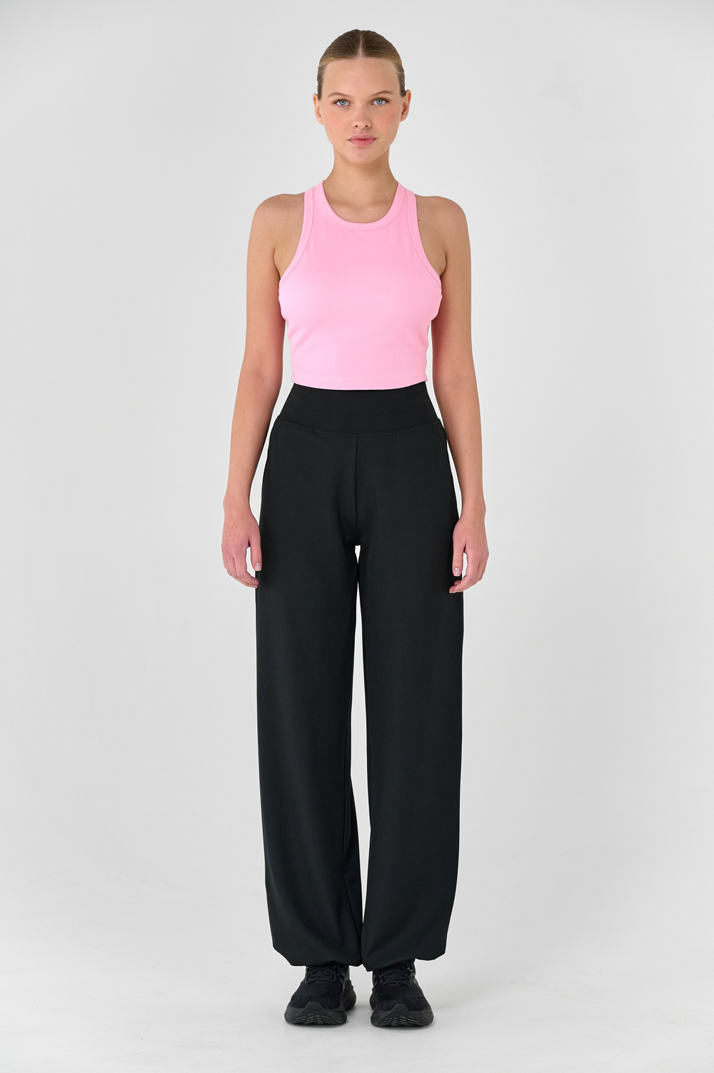 Брюки широкие с манжетами с карманами