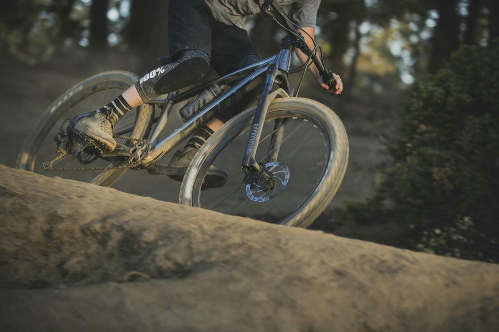 Горный велосипед Giant STP 26 (2022)