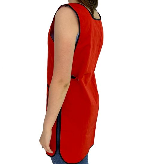 Фартук красный с карманами