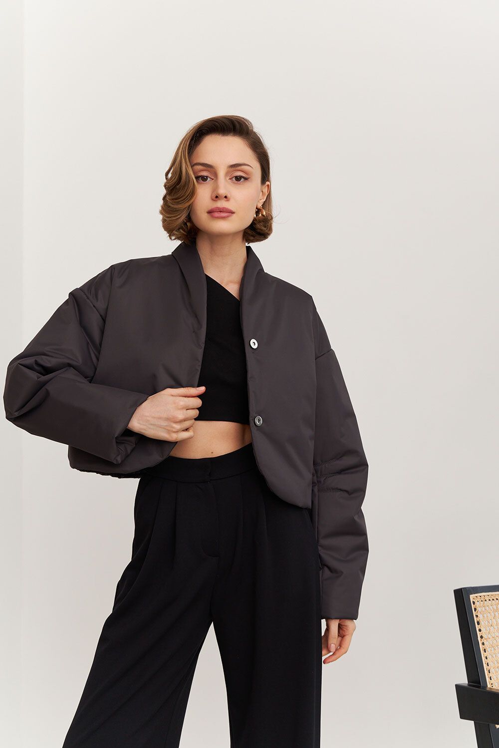 Куртка с объемными рукавами цвета графит