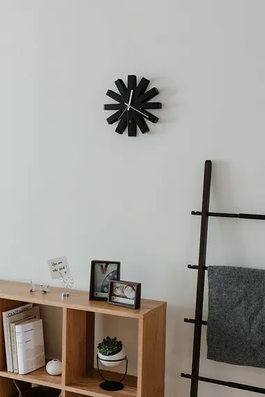 Часы настенные Ribbon Ø30 см чёрныe